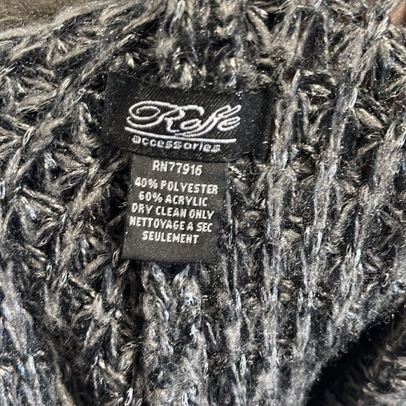 Roffe Accessories Faux fur Collar Sweater Poncho - Picture 9 of 12